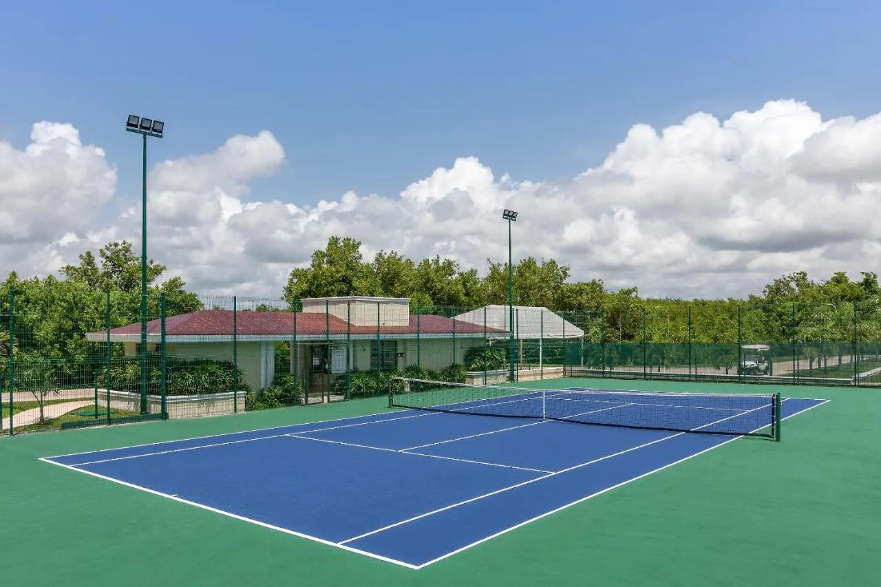 ***** Курортный комплекс Moon Palace Nizuc Alfredo V. Bonfil Мексика
