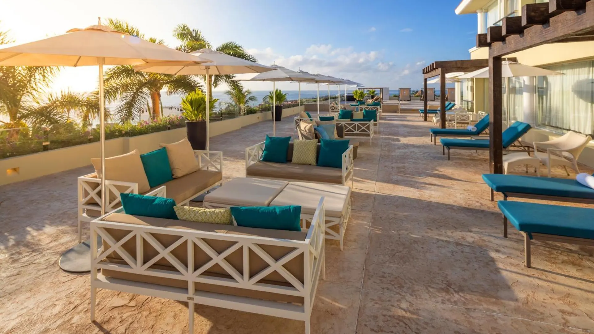 ***** Resort Moon Palace Nizuc Alfredo V. Bonfil México